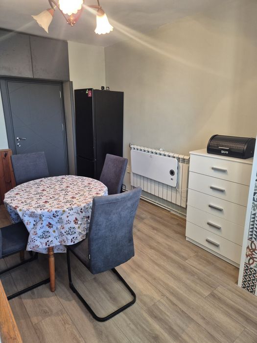 Дава се под наем Четиристаен апартамент в Пловдив, Централна гара - 98 кв.м за 612 € - Снимка #2