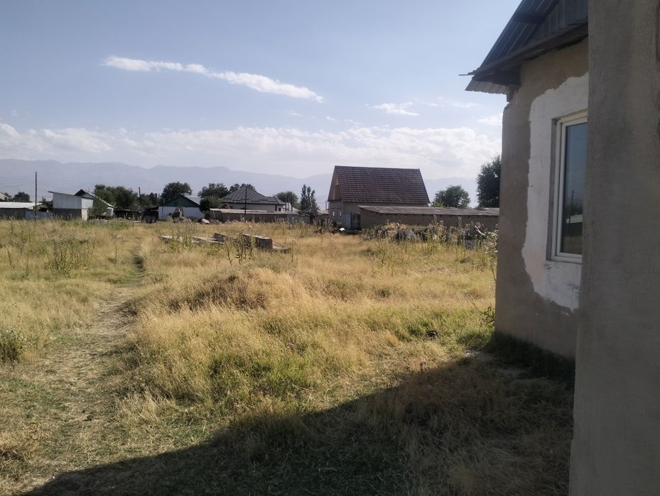 Жер үй сатылады 8 бөлмелі