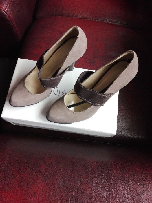 Обувки с пайети Friis&Company