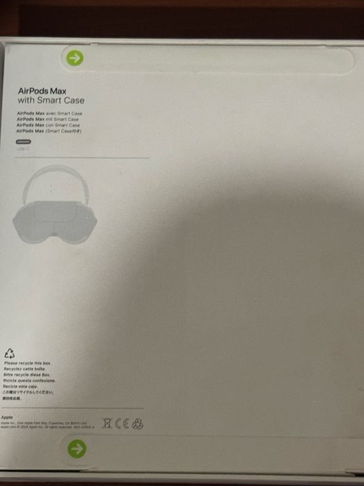 Продам airpods max.