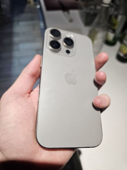 Iphone 16 pro natural titanium 256gb eSim