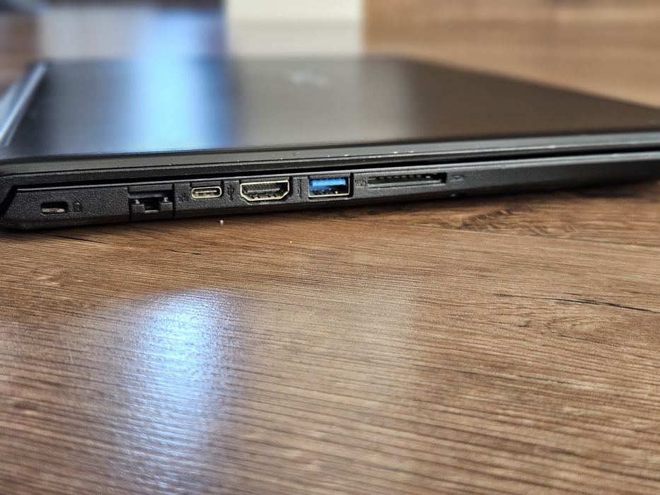 Laptop Acer gaming Intel i3 7th, SSD 256GB Nvme, 8GB DDR4, 2 placi FHD