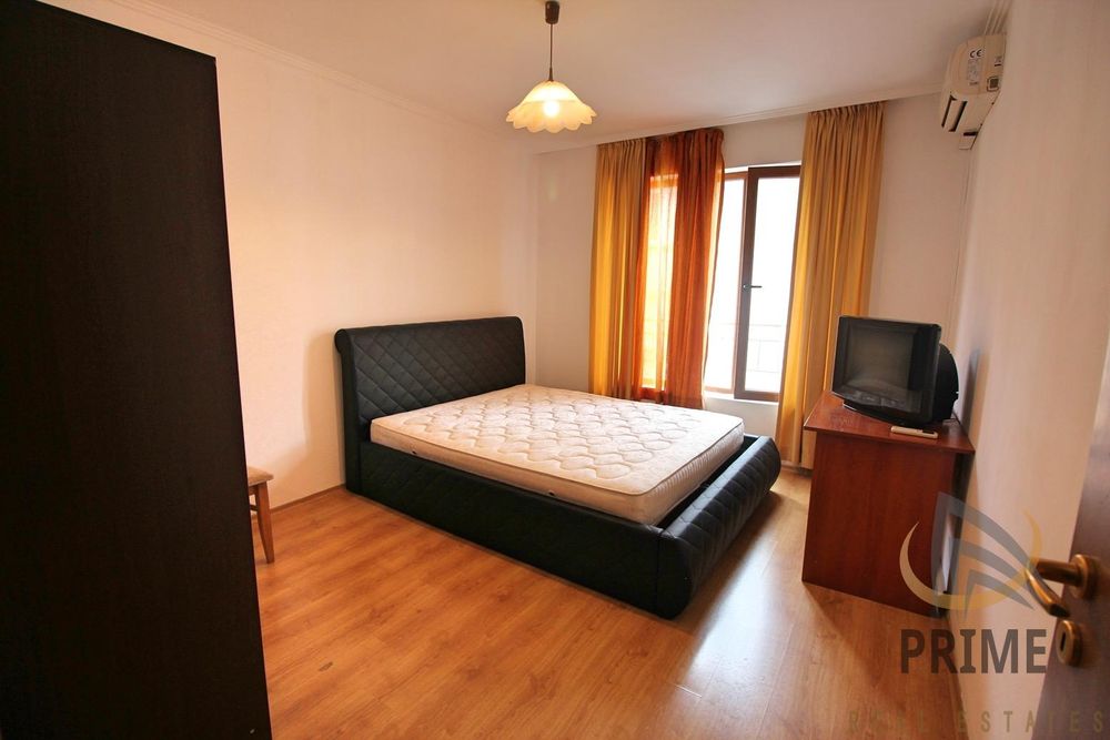 Дава се под наем Тристаен апартамент в Бургас, Център - 80 кв.м за 561 € - Снимка #7