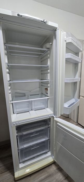 Продаю Холодильник