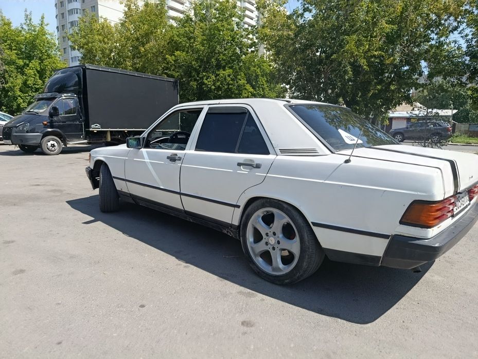 Продам Мерседес 190