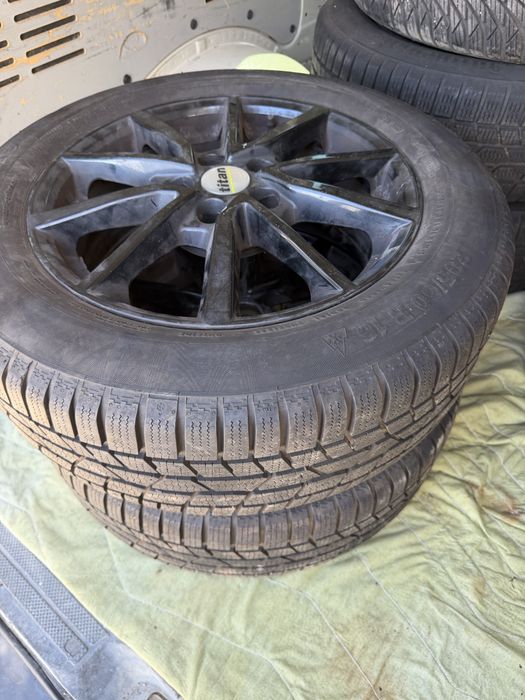 Set roti iarna 205 60 16 ford ca si noi
