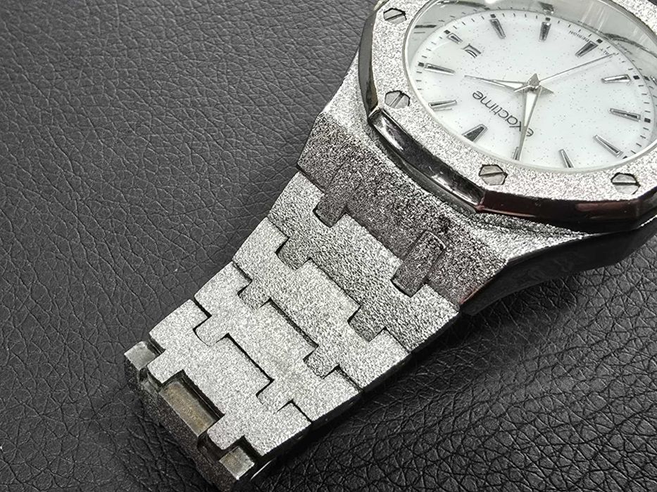 Продавам мъжки часовник Еxactime