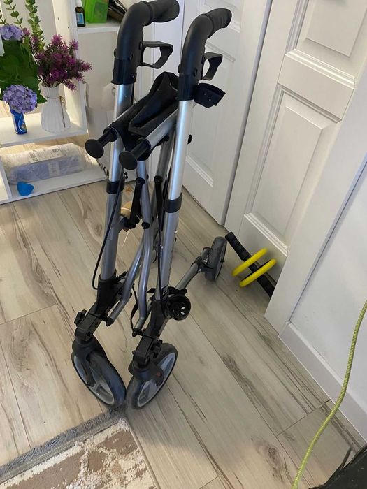 Продам ходунок в отличном состоянии