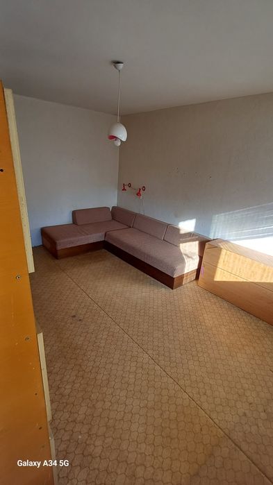 Дава се под наем многостаен апартамент в Кърджали