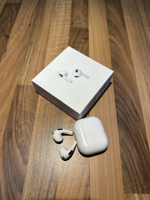 Оригинални AirPods 3