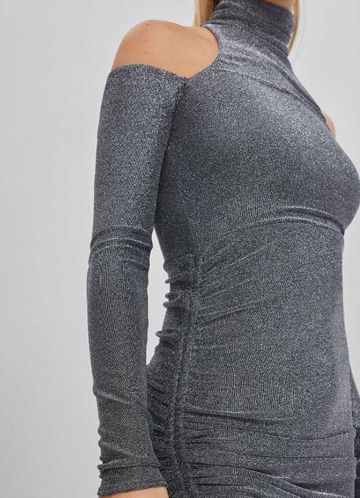 Рокля Bershka Л размер, Спиди / лично предаване Бургас център