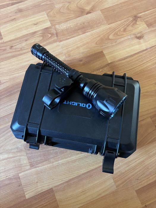 Lanternă Olight Javelot Pro