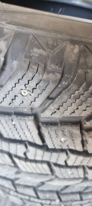 Шины зимние шипованные 265/65R18