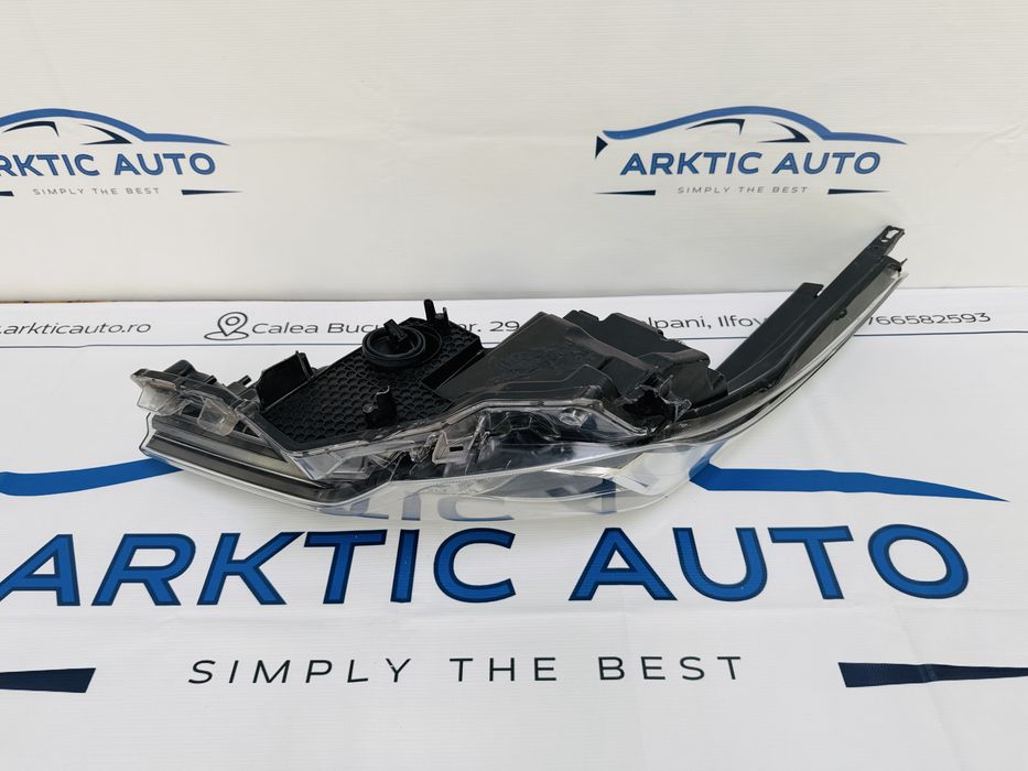 Far dreapta Full Led Toyota C-HR dupa 2016 cod 81110-F4170-00