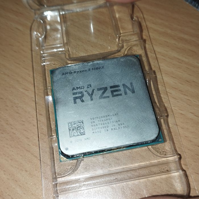 Процессор AMD Ryzen 5 1500X