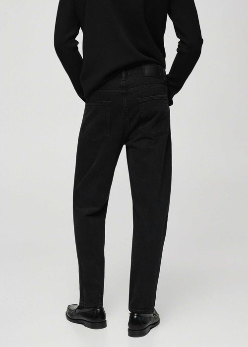 Черни Заострени Дънки - MANGO, Black Denim! 100 % Памук! Чисто Нови! Неизползвани! (Черни дънки със заострена кройка)