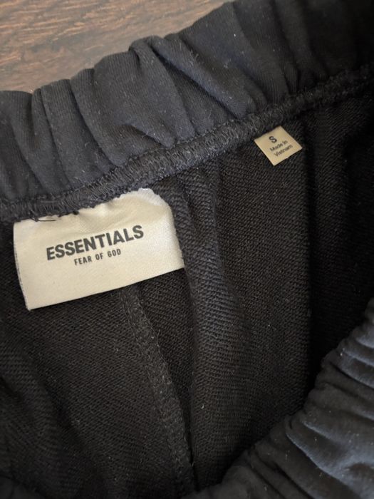 Pantaloni Essentials