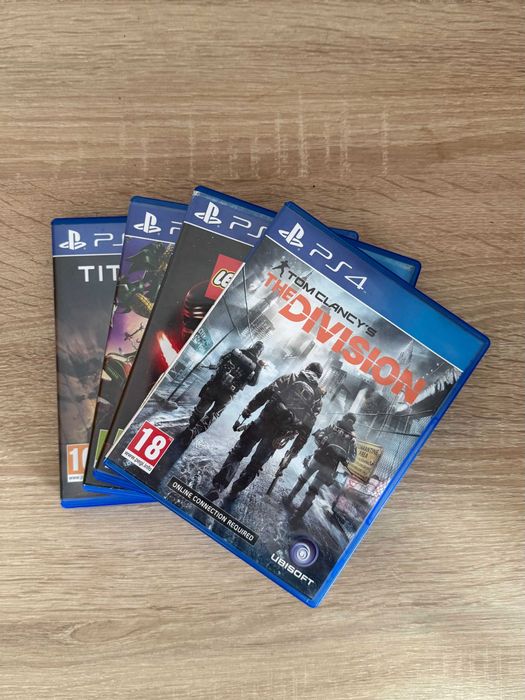 Jocuri PS4 la pachet – Titanfall 2, The Division, LEGO Star Wars, PvZ GW2