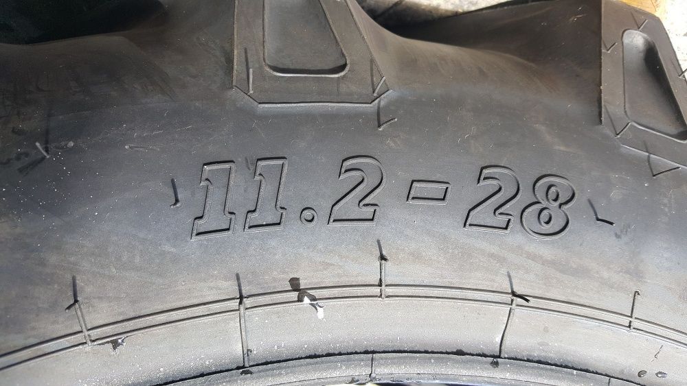 Anvelope tractor 11.2-28 BKT 8 pliuri cauciucuri cu garantie