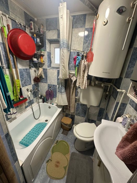 Vand Apartament 2 camere
