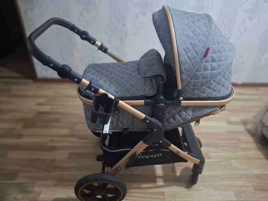 Детская коляска 2в1 в отличном состоянии!!