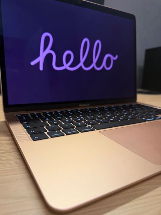 Apple MacBook Air 13 2020 Rose Gold, i3, 8GB, SSD 256GB, 56 cicluri
