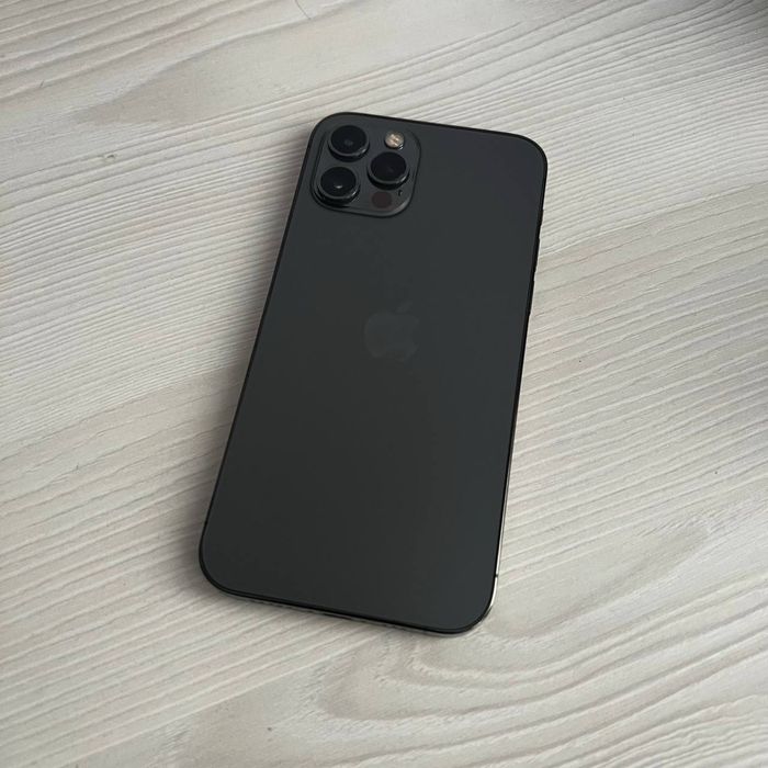 Продам Iphone 12 PRO