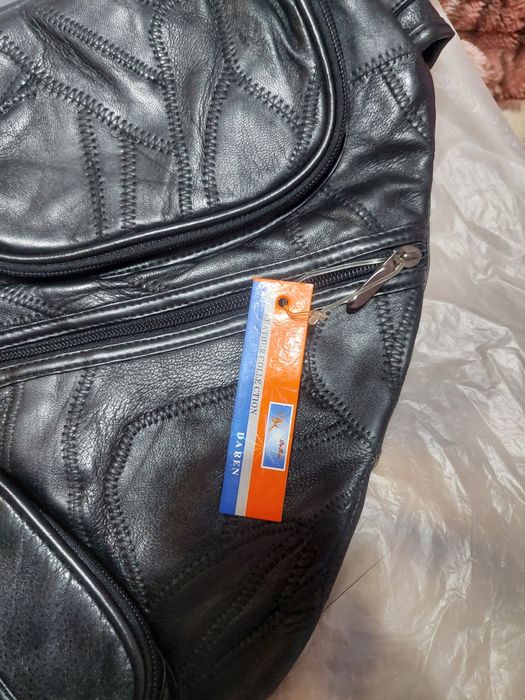 Женска кожена раница