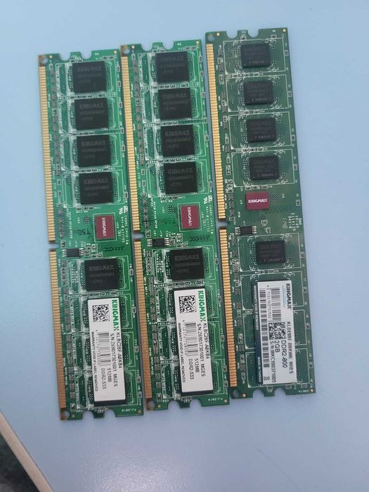 Ram DDR2 2 placi in total 1gb si una de 2gb