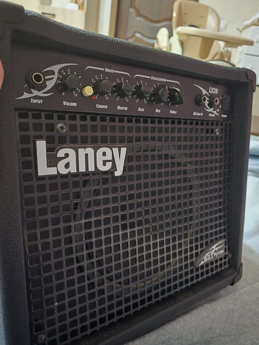 Комбоусилитель Laney LX20