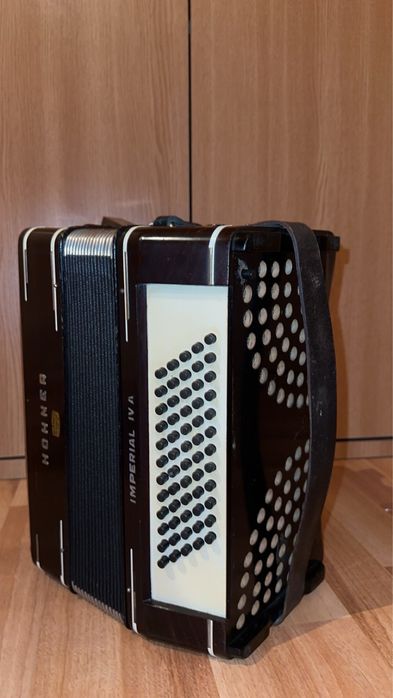 Acordeon Hohner Imperial IV A