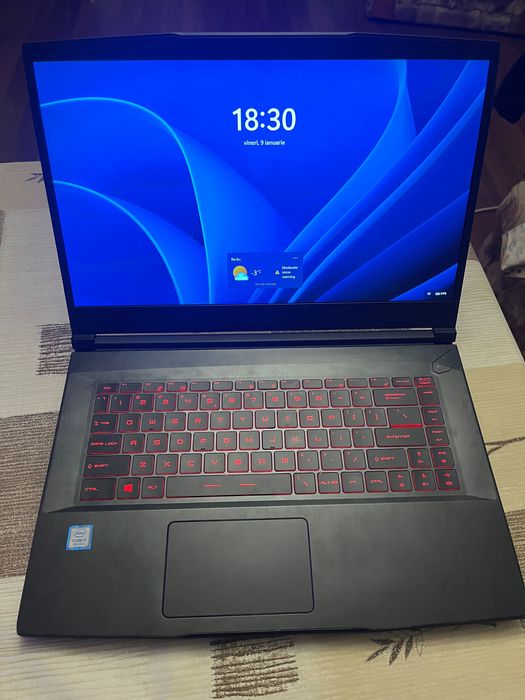 Vând laptop de gaming MSI