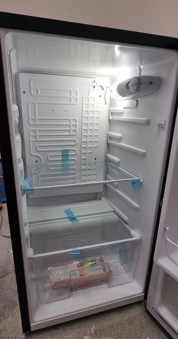 Хладилник Klarstein 90L с дървесен дизайн