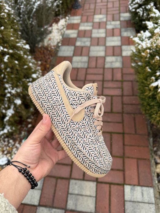 Nike Air Force 1 x United in Victory