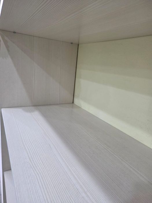 Шкаф большой торговый