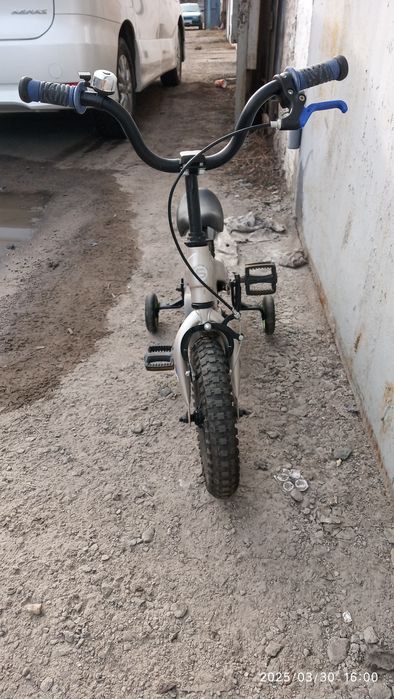 Продам велосипед детский R12