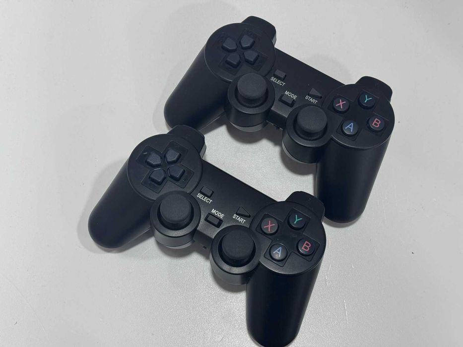 Ретро Конзола за игри / Флашка + 2 Джойстика