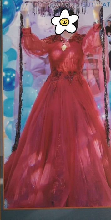 Vecherni kuylak kupi ikki uch marta kiyilgan sifati aʼlo yangiday