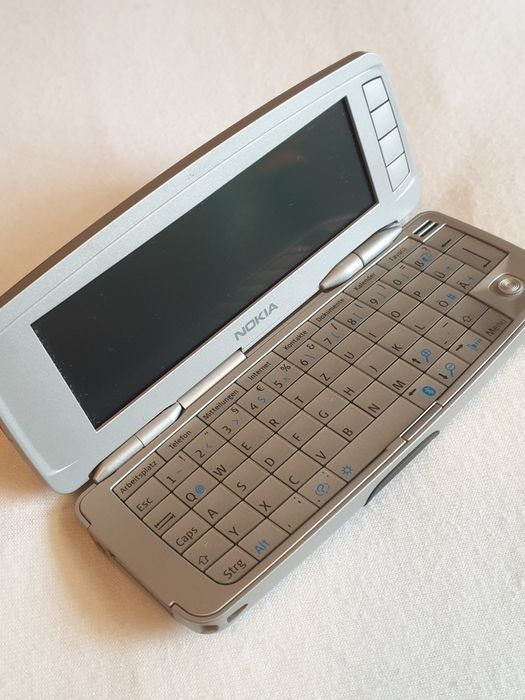 Vand Nokia 9300i