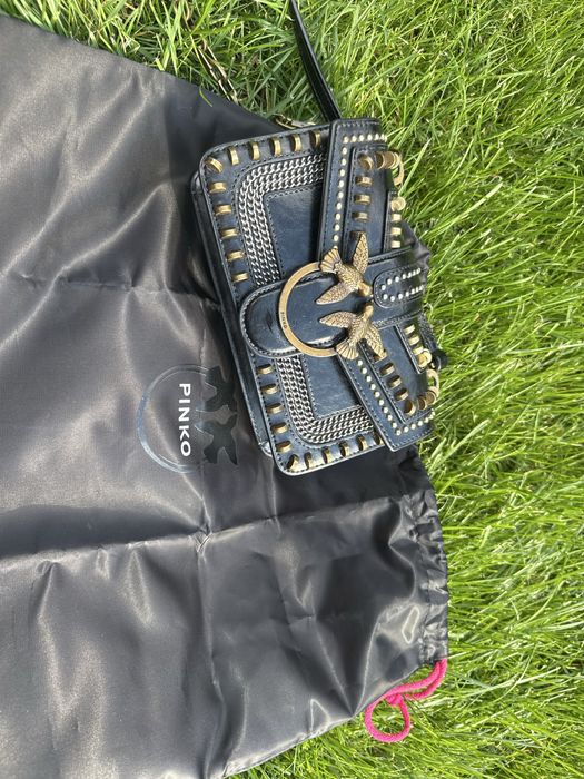 Geantă Pinko Love Bag originală – model statement cu ținte metalice