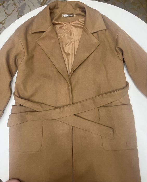 ПРОДАМ стильное теплое пальто