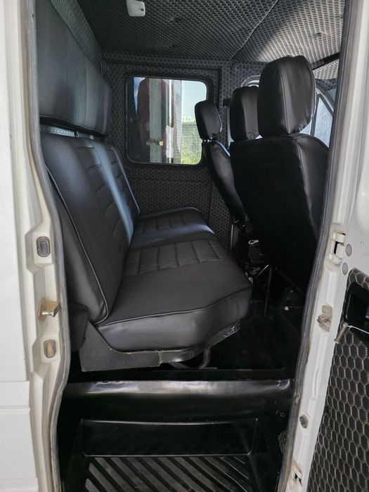 Mercedes-Benz Yuk Furgon