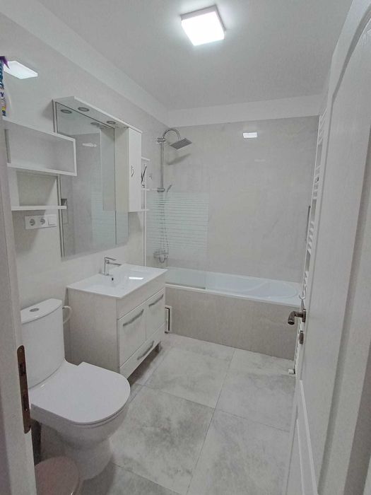 Inchiriez apartament  o camera+open space, zona Lidl Grănicerilor
