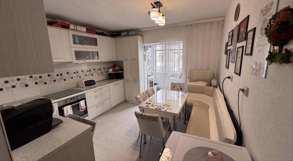 Se vinde apartament 2 camere, 56 mp, mobilat si complet utiliat