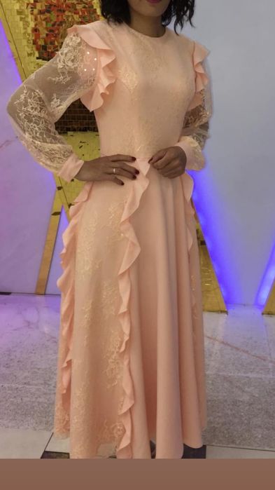 Продам платья на свадьбу