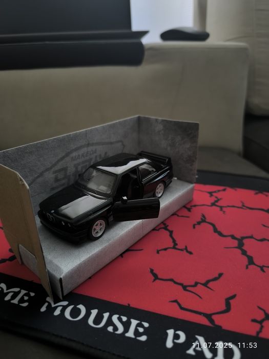 Коллекционная машинка