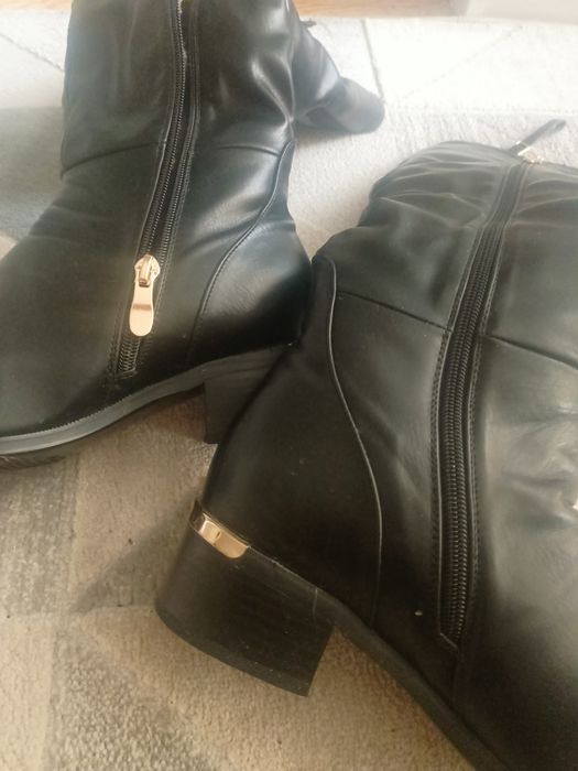 Продам женские сапоги зимние