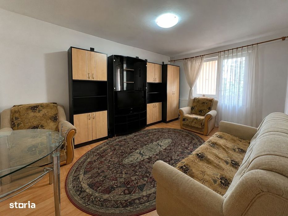Apartament 3 camere decomandate | Astra | Etaj 1 | Zonă excelentă — fotografia 1