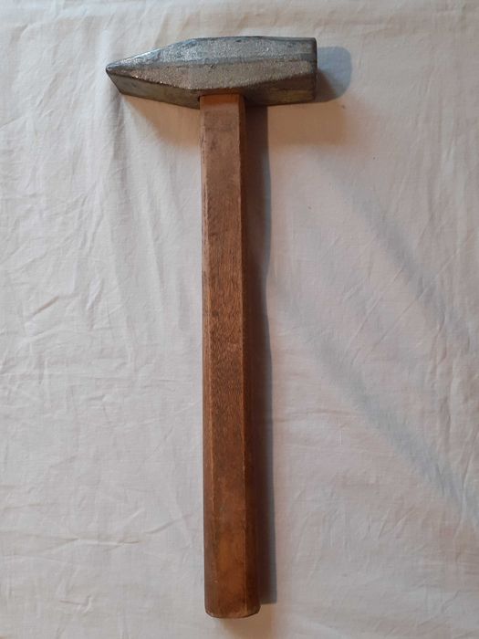 Молоток (СССР) продам.