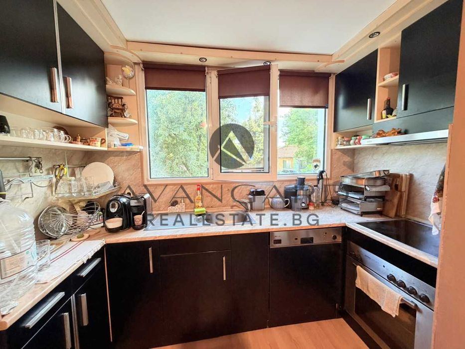 Продава се Тристаен апартамент в Пловдив, Кючук Париж - 60 кв.м за 1950 €/кв.м - Снимка #5